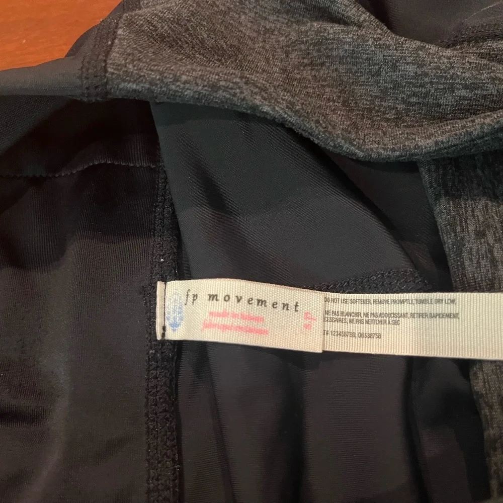 Free People FP Movement Gray Black Leggings Pants Athletic Active‎ Size Small